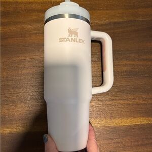 Stanley Quencher H2.0 FlowState Tumbler- 30 oz